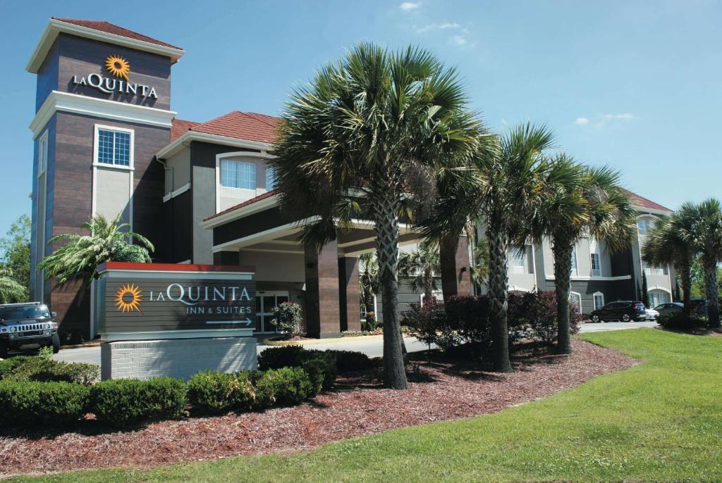 La Quinta by Wyndham Baton Rouge Denham Springs Main image 1